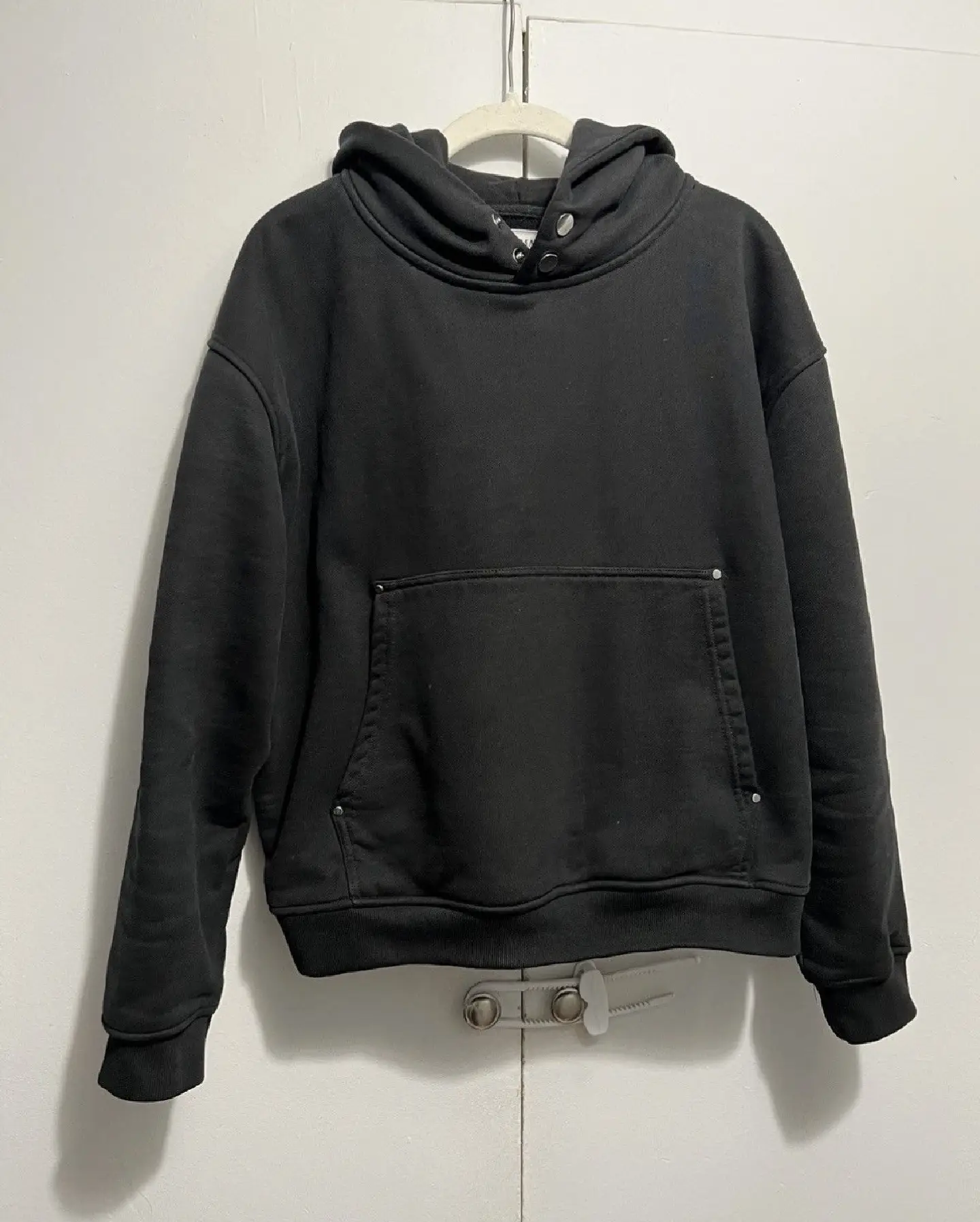 SOMAR Men's Black Solid Pullover Hoodie (1) SOMAR Men's Black Solid Pullover Hoodie (1)