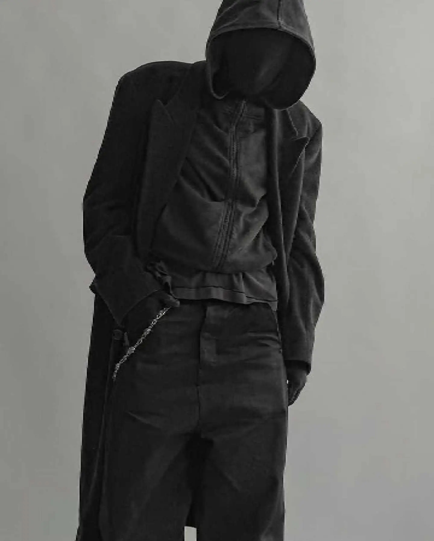 Somar Pequod Raw Black Hoodie (1) Somar Pequod Raw Black Hoodie (1)